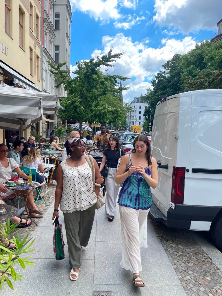 Community members on a bookstore hop in Prenzlauer Berg