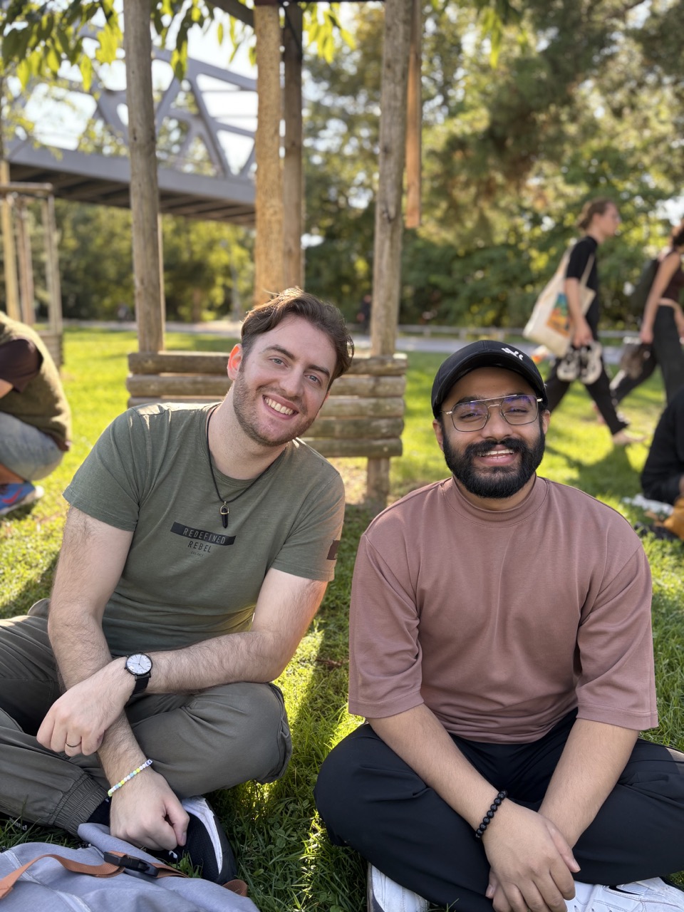 Happy community members at Gleisdreieck