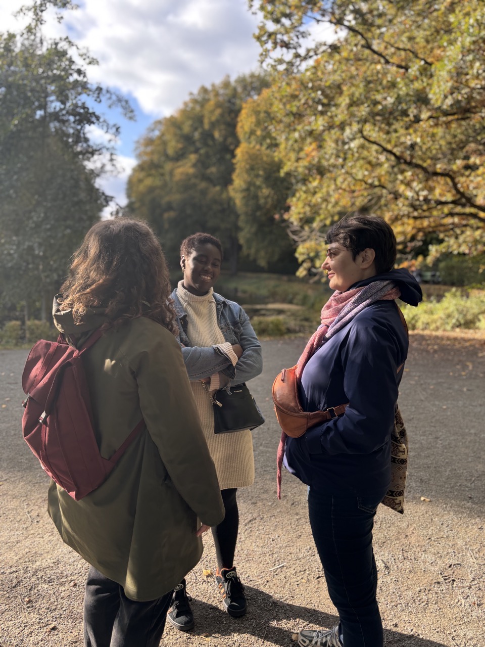 Community gathering in the sun at Jungfernheide
